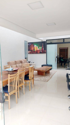 Imagem Casa com 4 Quartos à Venda, 350 m² em Interlagos - São Paulo Imagem Casa com 4 Quartos à Venda, 350 m² em Interlagos - São Paulo