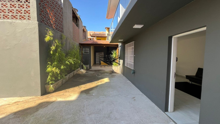 Imagem Sobrado com 2 Quartos à Venda, 208 m² em Itaguá - Ubatuba Imagem Sobrado com 2 Quartos à Venda, 208 m² em Itaguá - Ubatuba