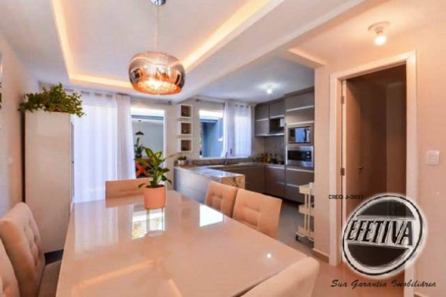 Imagem Casa com 4 Quartos à Venda, 372 m² em Guabirotuba - Curitiba