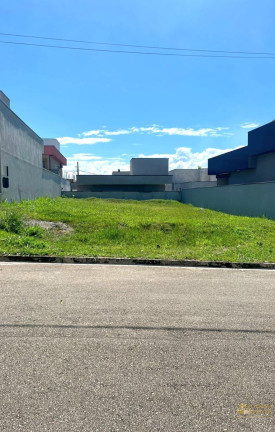 Terreno à Venda, 300 m² em Bairro Do Grama - Caçapava