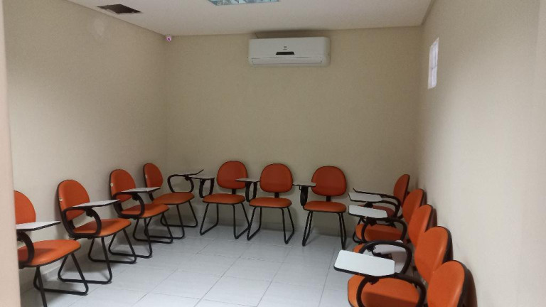 Imagem Imóvel com 12 Quartos à Venda, 275 m² em Hipódromo - Recife Imagem Imóvel com 12 Quartos à Venda, 275 m² em Hipódromo - Recife