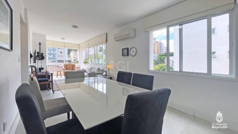 Imagem Imóvel com 2 Quartos à Venda, 76 m² em Petrópolis - Porto Alegre