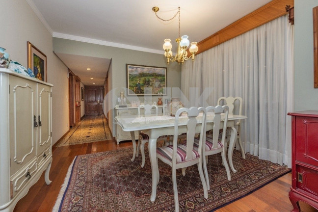 Imagem Apartamento com 3 Quartos à Venda, 196 m² em Auxiliadora - Porto Alegre