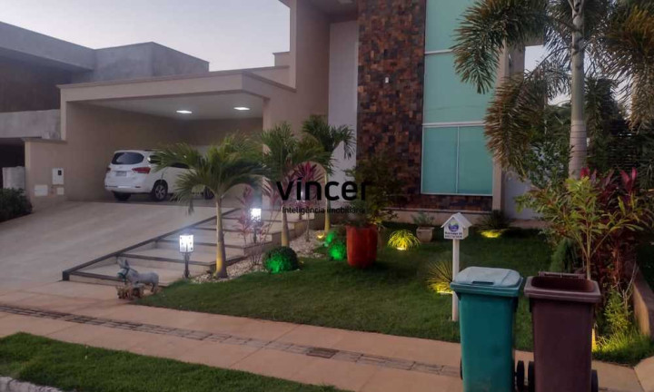 Casa com 3 Quartos à Venda, 300 m² em Condomínio Do Lago  - Goiânia