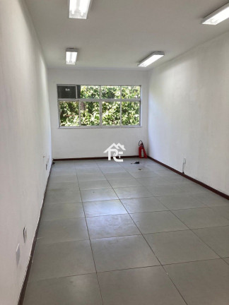 Sala Comercial à Venda,  em Pendotiba - Niterói