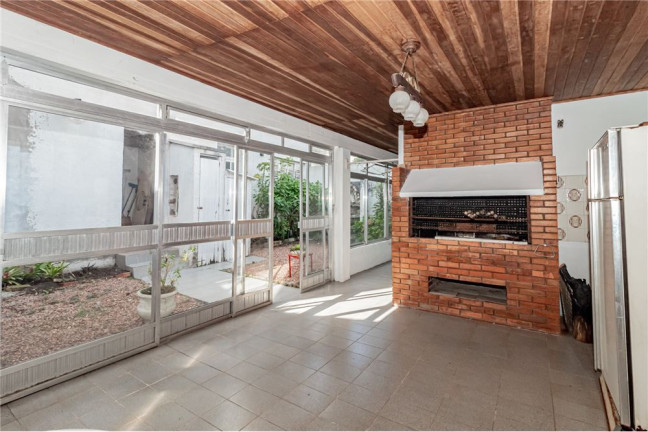 Imagem Casa com 3 Quartos à Venda,  em Chácara Das Pedras - Porto Alegre