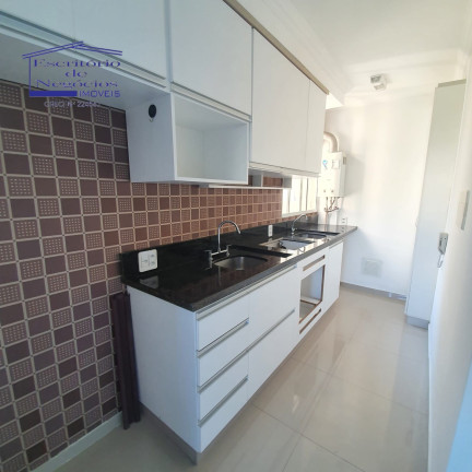 Imagem Imóvel com 2 Quartos à Venda, 40 m² em Cavalhada - Porto Alegre