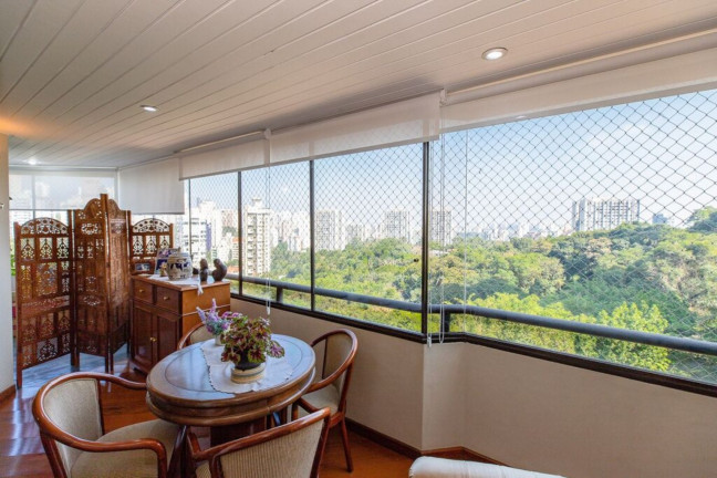 Imagem Imóvel com 3 Quartos à Venda, 147 m² em Morumbi - São Paulo Imagem Imóvel com 3 Quartos à Venda, 147 m² em Morumbi - São Paulo