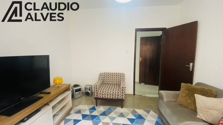 Imagem Casa com 4 Quartos à Venda, 200 m² em Capuchinhos - Feira De Santana