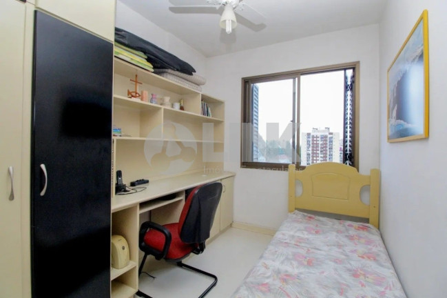 Imagem Apartamento com 3 Quartos à Venda, 70 m² em Cristo Redentor - Porto Alegre Imagem Apartamento com 3 Quartos à Venda, 70 m² em Cristo Redentor - Porto Alegre
