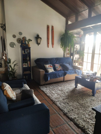 Imagem Imóvel com 13 Quartos à Venda, 312 m² em Canasvieiras - Florianópolis Imagem Imóvel com 13 Quartos à Venda, 312 m² em Canasvieiras - Florianópolis