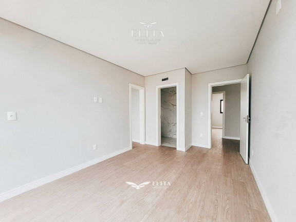 Imagem Sobrado com 3 Quartos à Venda, 165 m² em Tabuleiro - Barra Velha