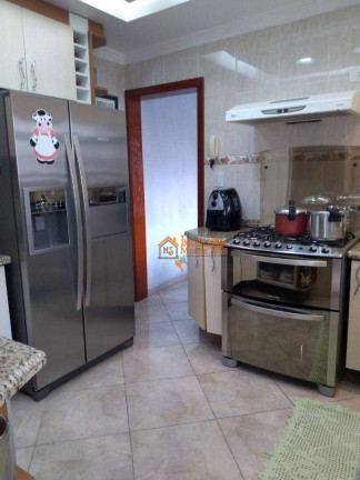 Imagem Sobrado com 3 Quartos à Venda, 270 m² em Vila Hulda - Guarulhos Imagem Sobrado com 3 Quartos à Venda, 270 m² em Vila Hulda - Guarulhos