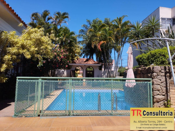 Imagem Casa com 3 Quartos à Venda, 1.700 m² em Turf Club - Campos Dos Goytacazes