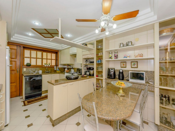 Imagem Casa com 4 Quartos à Venda, 450 m² em Chácara Das Pedras - Porto Alegre Imagem Casa com 4 Quartos à Venda, 450 m² em Chácara Das Pedras - Porto Alegre