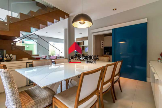 Imagem Imóvel com 4 Quartos à Venda, 595 m² em Humaitá - Rio De Janeiro Imagem Imóvel com 4 Quartos à Venda, 595 m² em Humaitá - Rio De Janeiro