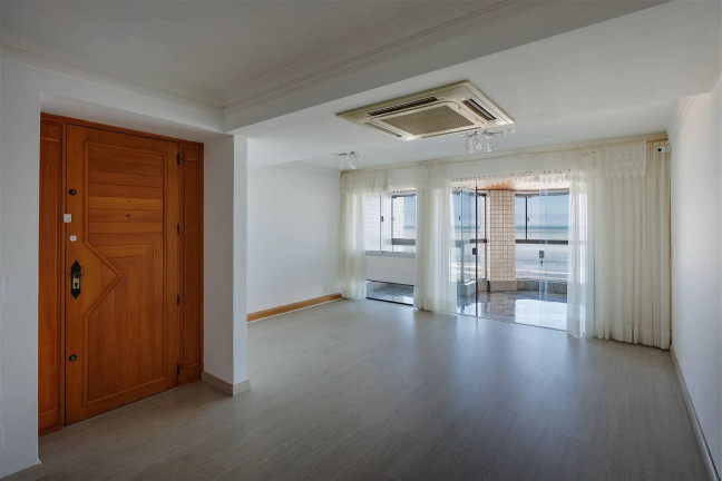 Imagem Apartamento com 3 Quartos para Alugar, 195 m² em Centro - Balneário Camboriú Imagem Apartamento com 3 Quartos para Alugar, 195 m² em Centro - Balneário Camboriú