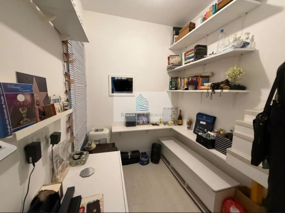 Imagem Imóvel com 2 Quartos à Venda, 126 m² em Icaraí - Niterói Imagem Imóvel com 2 Quartos à Venda, 126 m² em Icaraí - Niterói