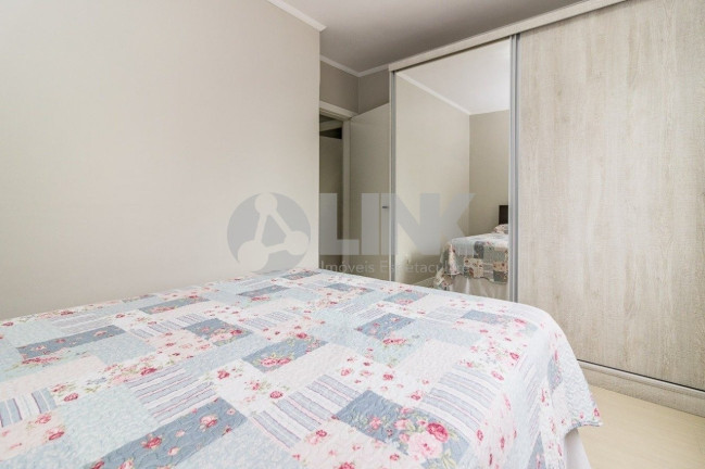 Imagem Imóvel com 3 Quartos à Venda, 211 m² em Jardim Lindóia - Porto Alegre