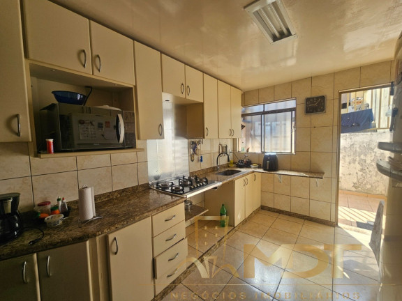Imagem Casa com 4 Quartos à Venda, 260 m² em Copacabana - Belo Horizonte