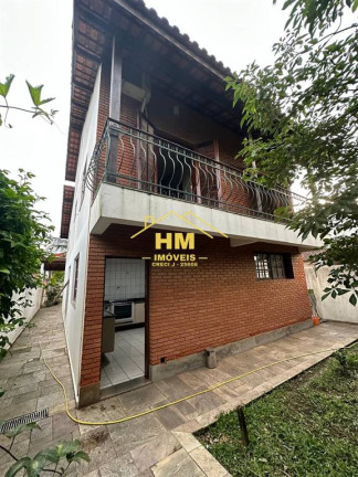 Imagem Sobrado com 5 Quartos à Venda, 300 m² em Vila Voturua - Sao Vicente
