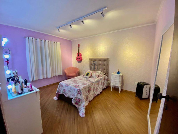 Imagem Sobrado com 7 Quartos à Venda, 218 m² em Jardim Do Estádio - Santo André Imagem Sobrado com 7 Quartos à Venda, 218 m² em Jardim Do Estádio - Santo André
