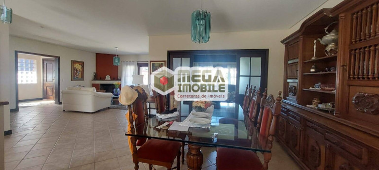 Imagem Casa com 5 Quartos à Venda, 450 m² em Lagoa Da Conceição - Florianópolis Imagem Casa com 5 Quartos à Venda, 450 m² em Lagoa Da Conceição - Florianópolis