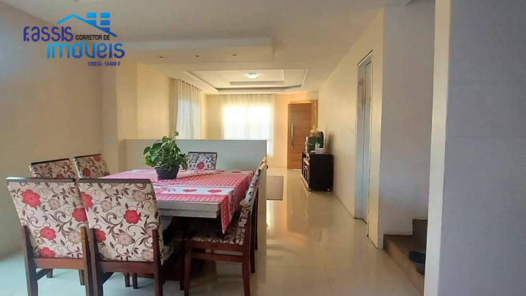 Imagem Casa com 3 Quartos à Venda, em Emiliano Perneta - Pinhais Imagem Casa com 3 Quartos à Venda, em Emiliano Perneta - Pinhais