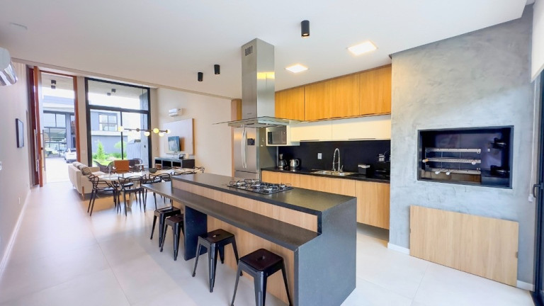 Casa de Condomínio com 4 Quartos à Venda, 150 m² em Centro - Xangri-lá