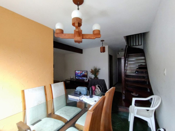 Imagem Casa com 4 Quartos à Venda, 114 m² em Santa Cecília - Teresópolis