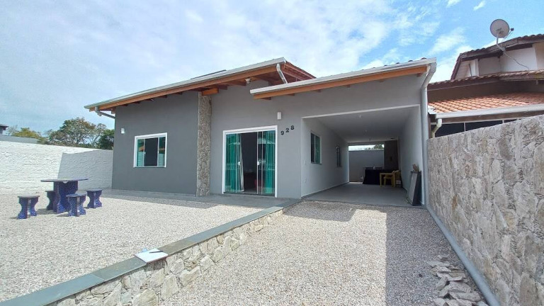 Casa com 3 Quartos à Venda, 105 m² em Bombas - Bombinhas