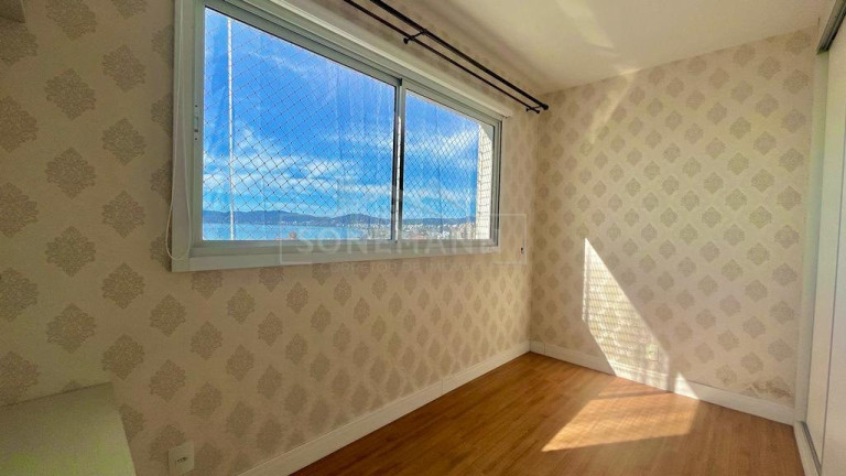 Imagem Apartamento com 4 Quartos à Venda, 124 m² em Barreiros - São José Imagem Apartamento com 4 Quartos à Venda, 124 m² em Barreiros - São José