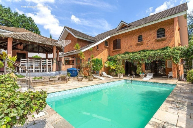 Casa com 6 Quartos à Venda ou Locação, 700 m² em Jardim Guedala - São Paulo