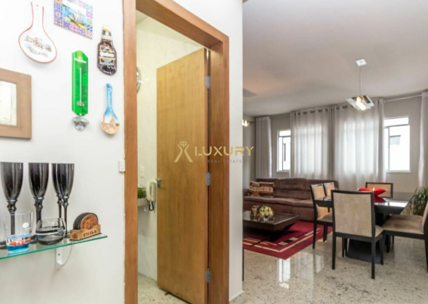 Imagem Imóvel com 4 Quartos à Venda, 222 m² em Buritis - Belo Horizonte