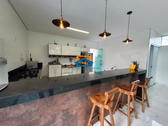 Imagem Casa com 4 Quartos à Venda, 273 m² em Residencial Porto Seguro - Caratinga