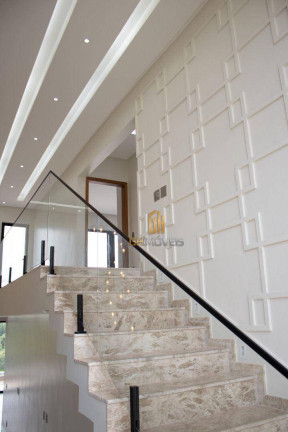 Imagem Sobrado com 5 Quartos à Venda, 508 m² em Res Copacabana - Abadia De Goiás
