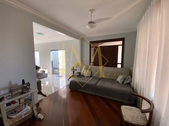 Imagem Casa com 3 Quartos à Venda, 360 m² em Giovanini - Coronel Fabriciano