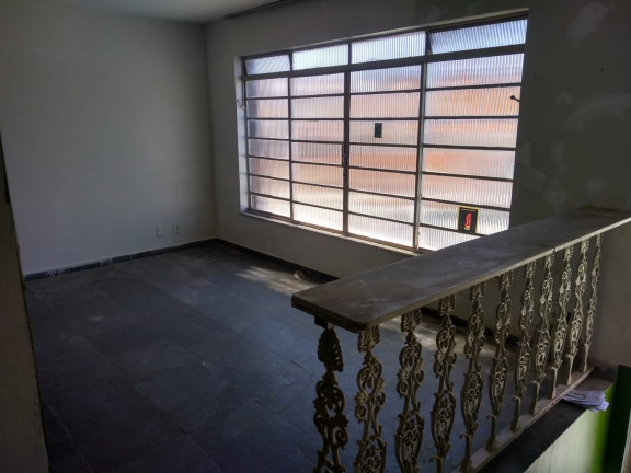Sobrado com 3 Quartos à Venda, 180 m² em Centro - Taubaté