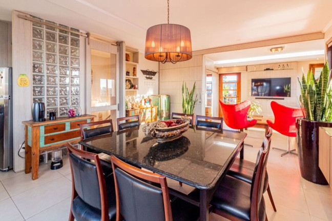 Imagem Imóvel com 3 Quartos à Venda, 278 m² em Jardim Itu - Porto Alegre Imagem Imóvel com 3 Quartos à Venda, 278 m² em Jardim Itu - Porto Alegre