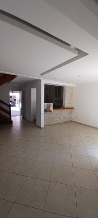 Imagem Casa com 3 Quartos para Alugar,  em Barueri