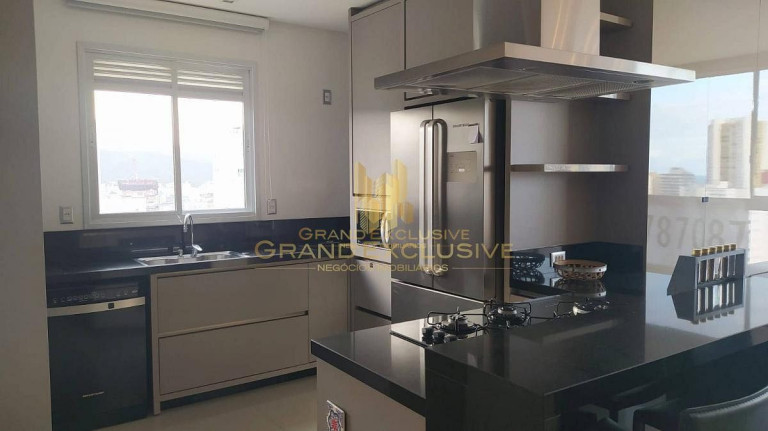 Imagem Apartamento com 3 Quartos à Venda, 130 m² em Centro - Balneário Camboriú Imagem Apartamento com 3 Quartos à Venda, 130 m² em Centro - Balneário Camboriú