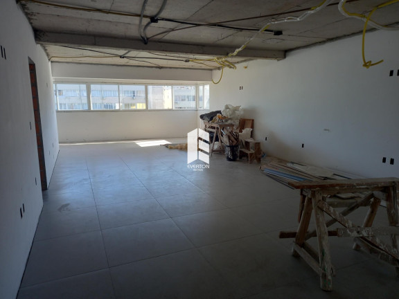Imagem Apartamento com 3 Quartos à Venda, 211 m² em Centro - Santa Maria