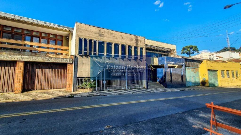 Casa com 3 Quartos à Venda,  em Centro - Bragança Paulista