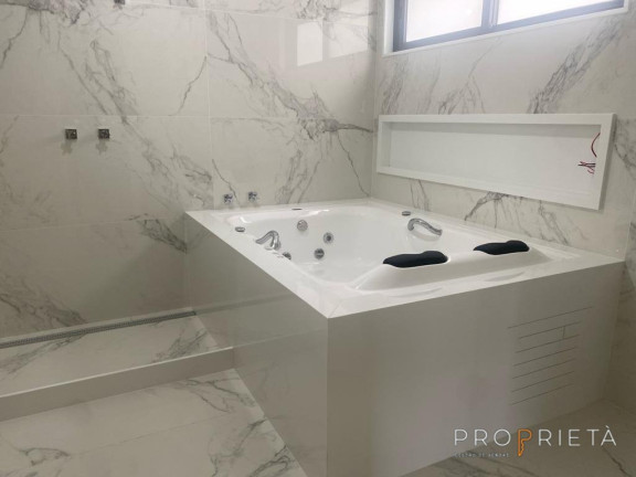 Imagem Casa de Condomínio com 5 Quartos à Venda, 400 m² em Barra Da Tijuca - Rio De Janeiro Imagem Casa de Condomínio com 5 Quartos à Venda, 400 m² em Barra Da Tijuca - Rio De Janeiro