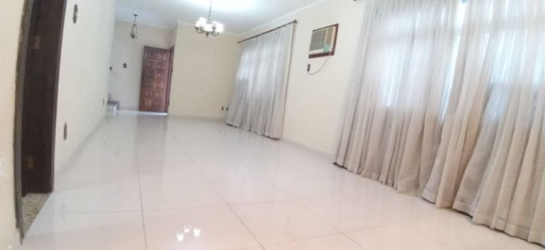 Imagem Casa com 3 Quartos para Alugar, 200 m² em Aparecida - Santos