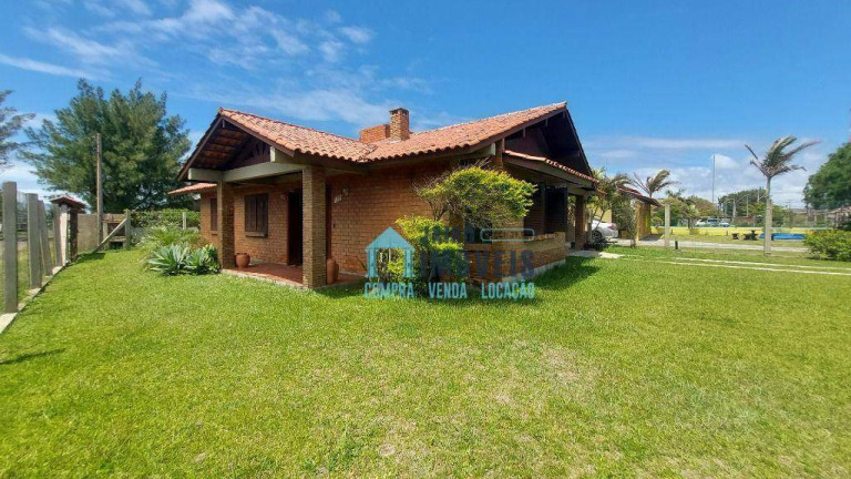 Casa com 3 Quartos à Venda, 560 m² em Centro - Balneário Pinhal