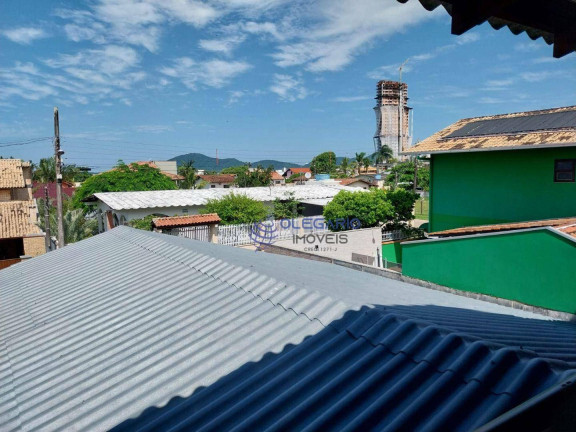 Imagem Sobrado com 3 Quartos à Venda, em Centro - Penha Imagem Sobrado com 3 Quartos à Venda, em Centro - Penha