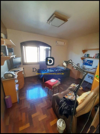 Imagem Casa com 4 Quartos à Venda,  em Nossa Senhora Medianeira - Santa Maria