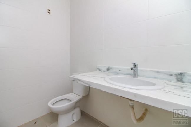 Imagem Imóvel com 3 Quartos à Venda,  em Vila Nova - Porto Alegre