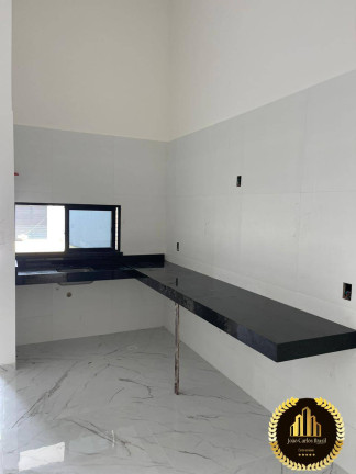 Imagem Casa com 4 Quartos à Venda,  em Centro - Eusébio